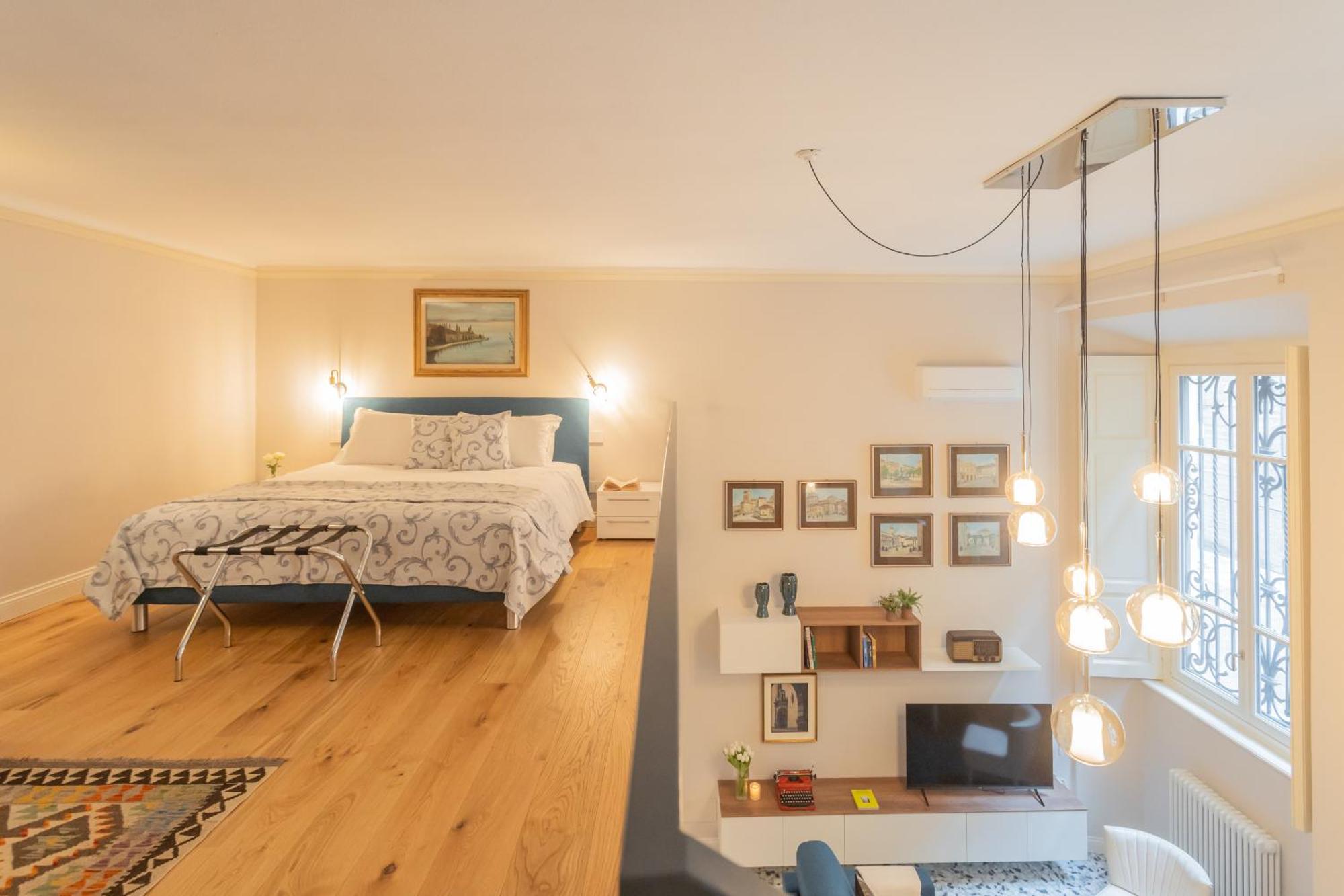 Cinque Giornate 70 Suites By Rent All Комо Екстериор снимка
