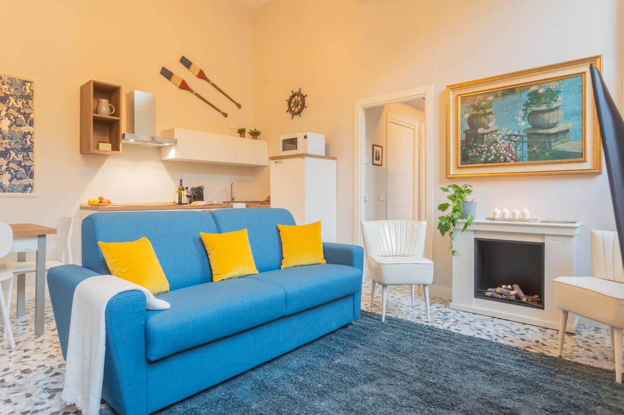 Cinque Giornate 70 Suites By Rent All Комо Екстериор снимка